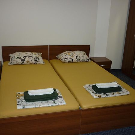 Yalta Guesthouse ルセ エクステリア 写真