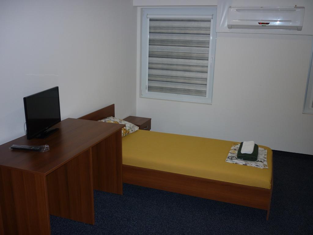 Yalta Guesthouse ルセ エクステリア 写真